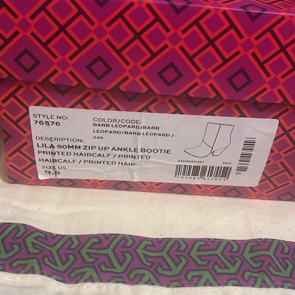 NEW Tory Burch Lila 90mm zip up ankle bootie - Picture 7 of 12